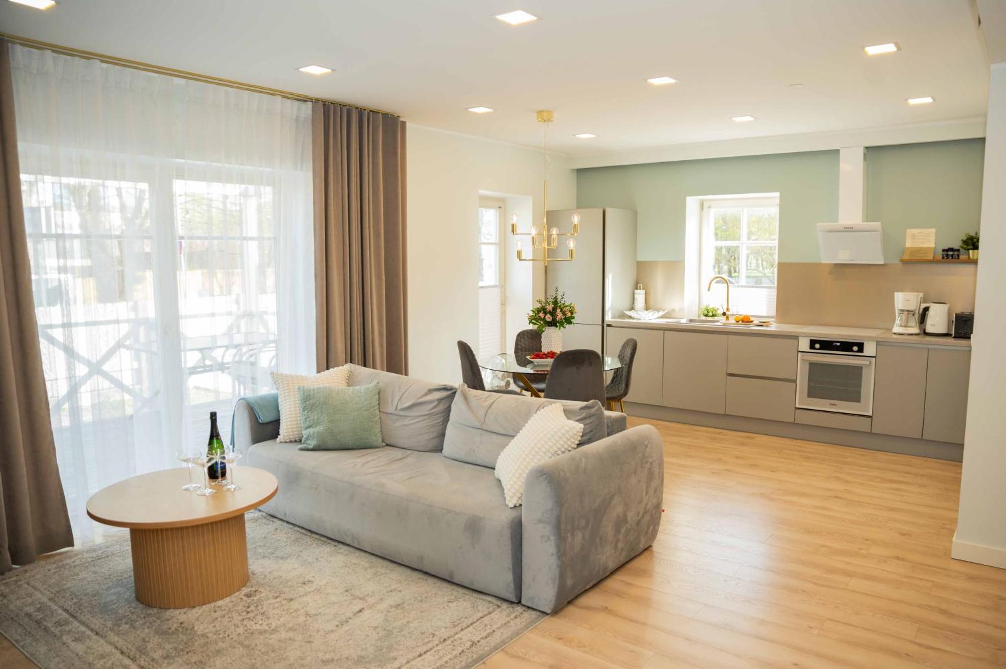 Castella Apartment *